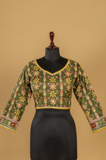 Load image into Gallery viewer, Mustard Ajrak print saree with embroidery highlightment paired with full sleeves blouse
