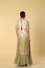 Load image into Gallery viewer, Ombrae green beige story telling resham dori embroidery suit paired with banarasi georgette and contrast peach banarasi dupatta
