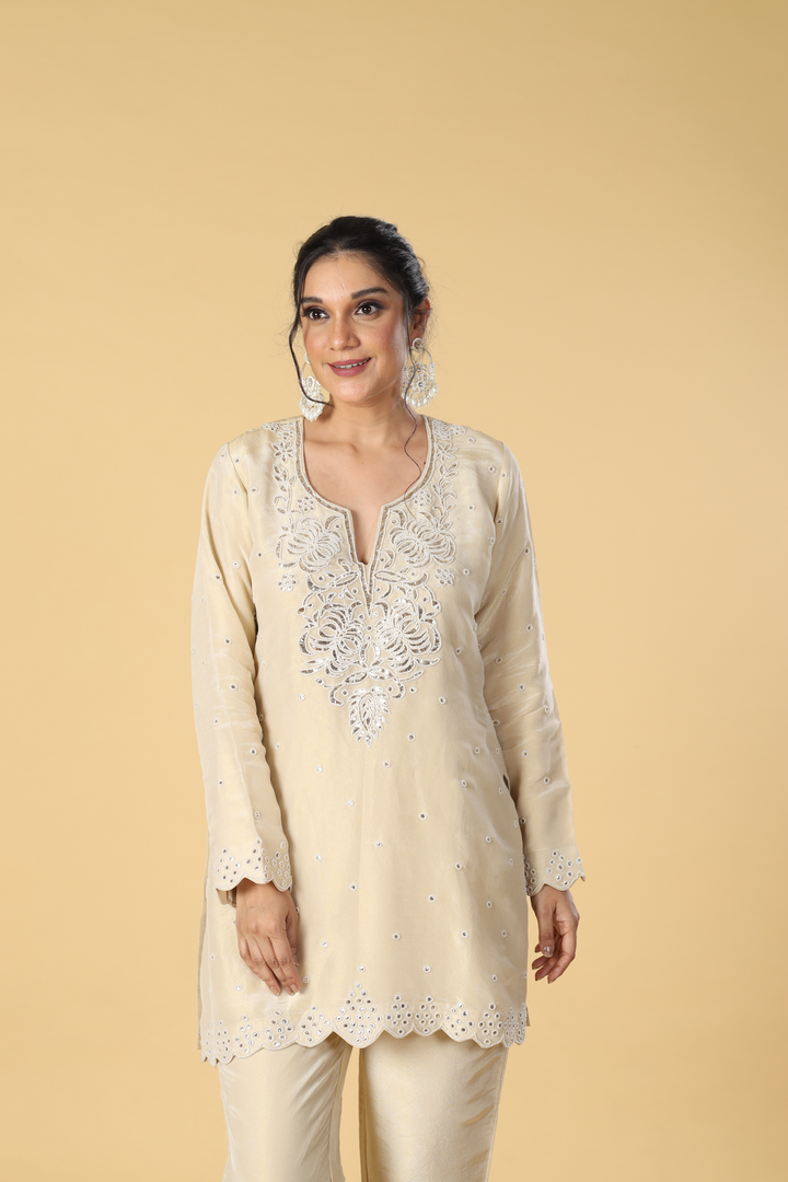 Silver tissue pearl badla embroidered suit pants and dupatta