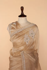Load image into Gallery viewer, Ivory-Gold Tissue Saree with Jewellery-Style Design
